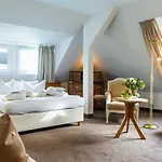 Holsteiner Hof - Timmendorfer Тиммендорфер-Штранд