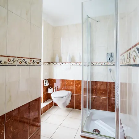 מלון Holsteiner Hof - Timmendorfer 4*
