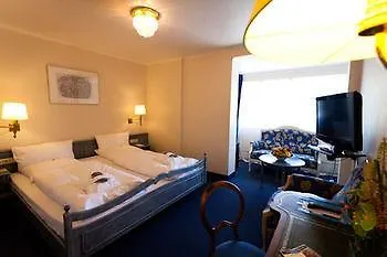 Holsteiner Hof - Timmendorfer מלון 4*