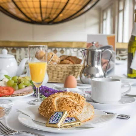 Holsteiner Hof - Timmendorfer Hotel