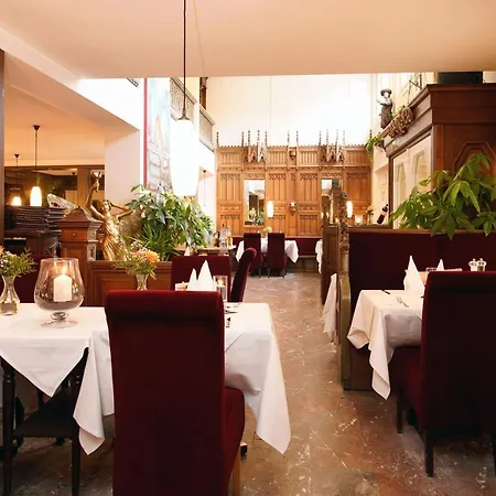 Отель Holsteiner Hof - Timmendorfer 4*
