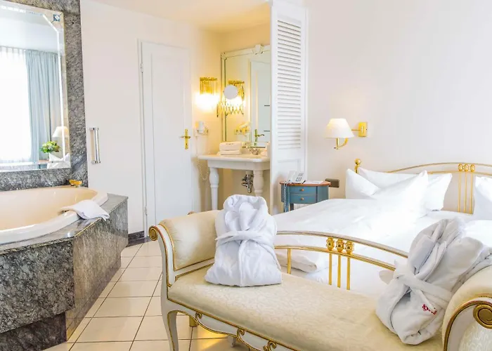 Hotell Holsteiner Hof - Timmendorfer