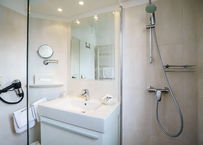Hotell Holsteiner Hof - Timmendorfer